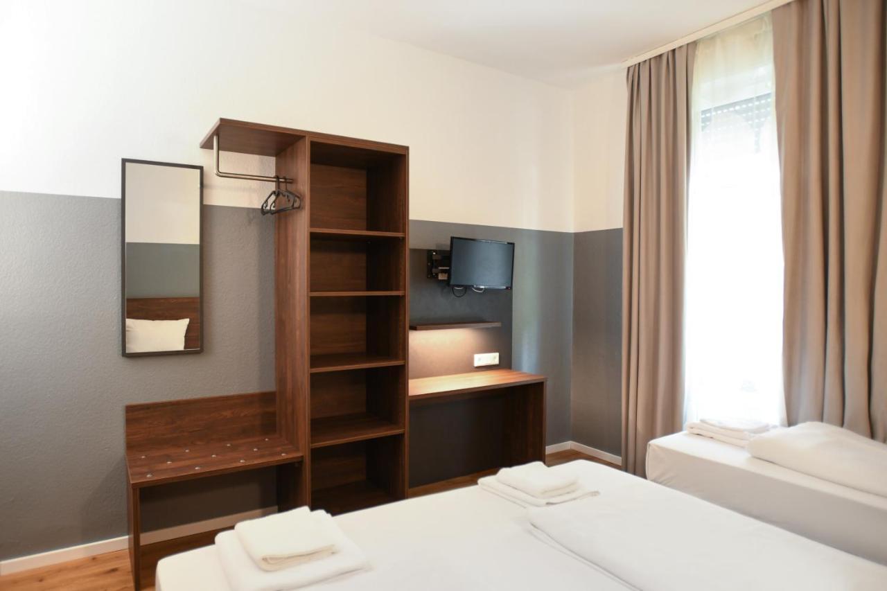 Hotel Apadana Frankfurt Frankfurt am Main Exterior photo